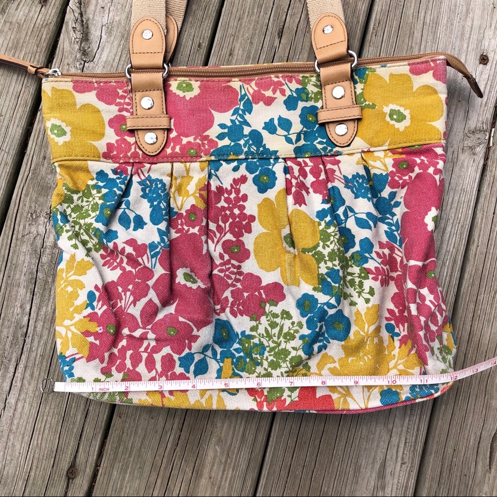 Relic Floral Shoulder Bag - Picture 11 of 12